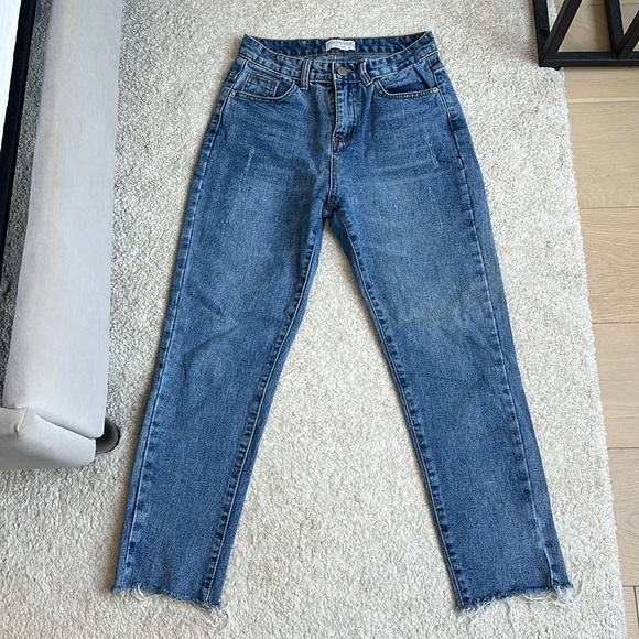 Korea Straight Leg Denim Jeans - Picture 1 of 3